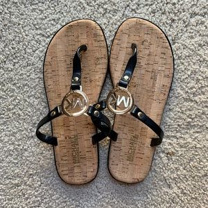 Michael Kors Flip Flops wmn’s size 7